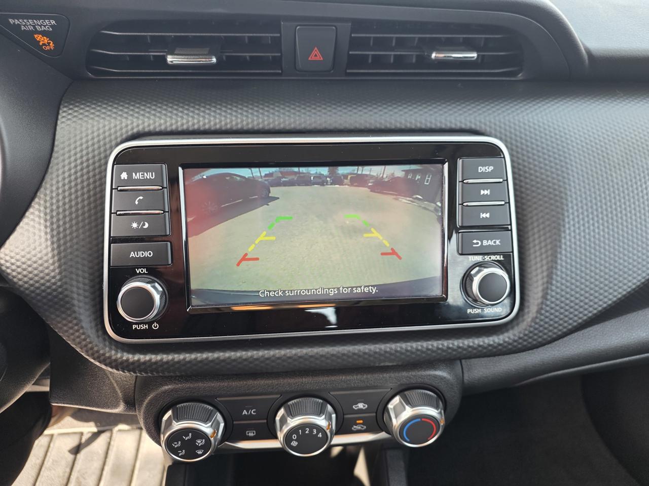 2024 Nissan Kicks S Photo