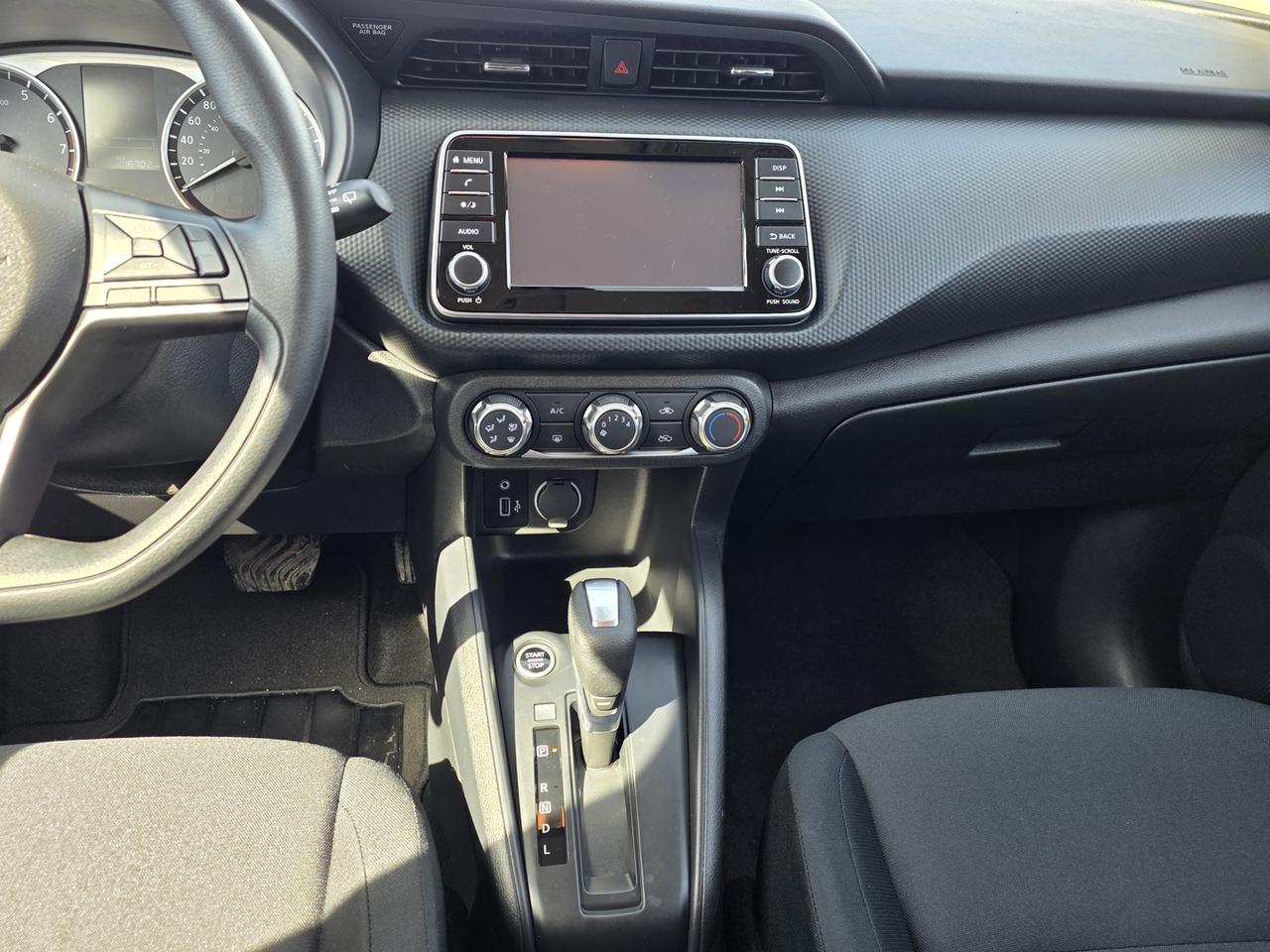 2024 Nissan Kicks S Photo