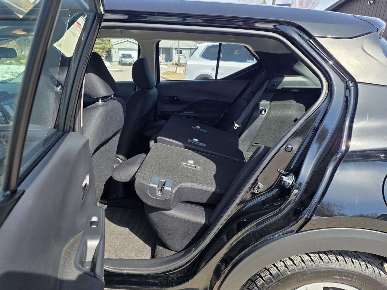 2024 Nissan Kicks S Photo