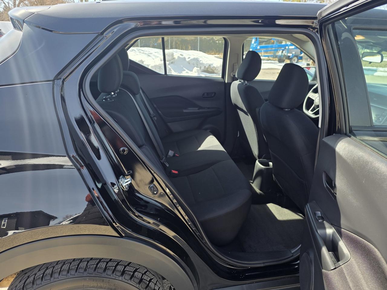 2024 Nissan Kicks S Photo