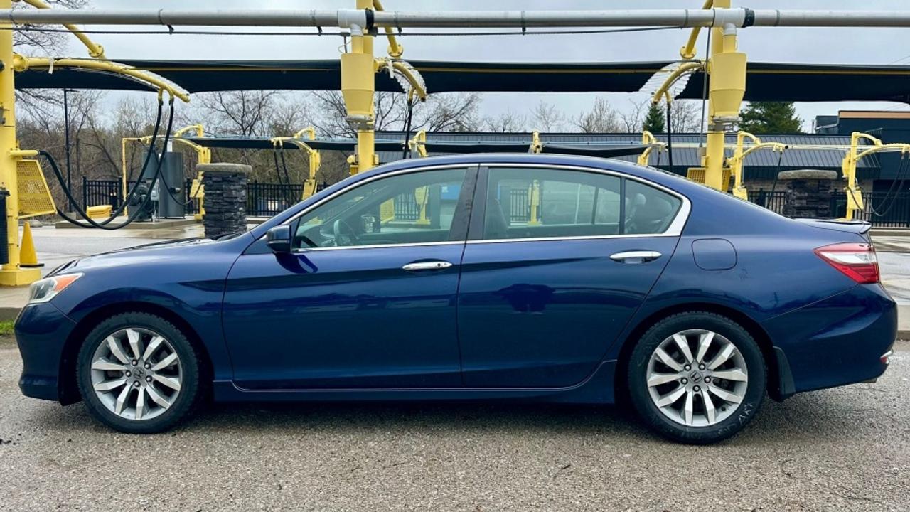 2016 Honda Accord * SPORT * NO ACCIDENTS SPORT Photo