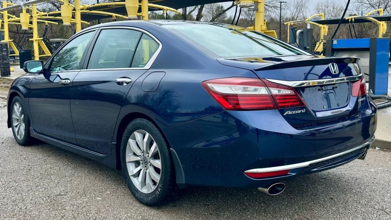 2016 Honda Accord * SPORT * NO ACCIDENTS SPORT Photo2