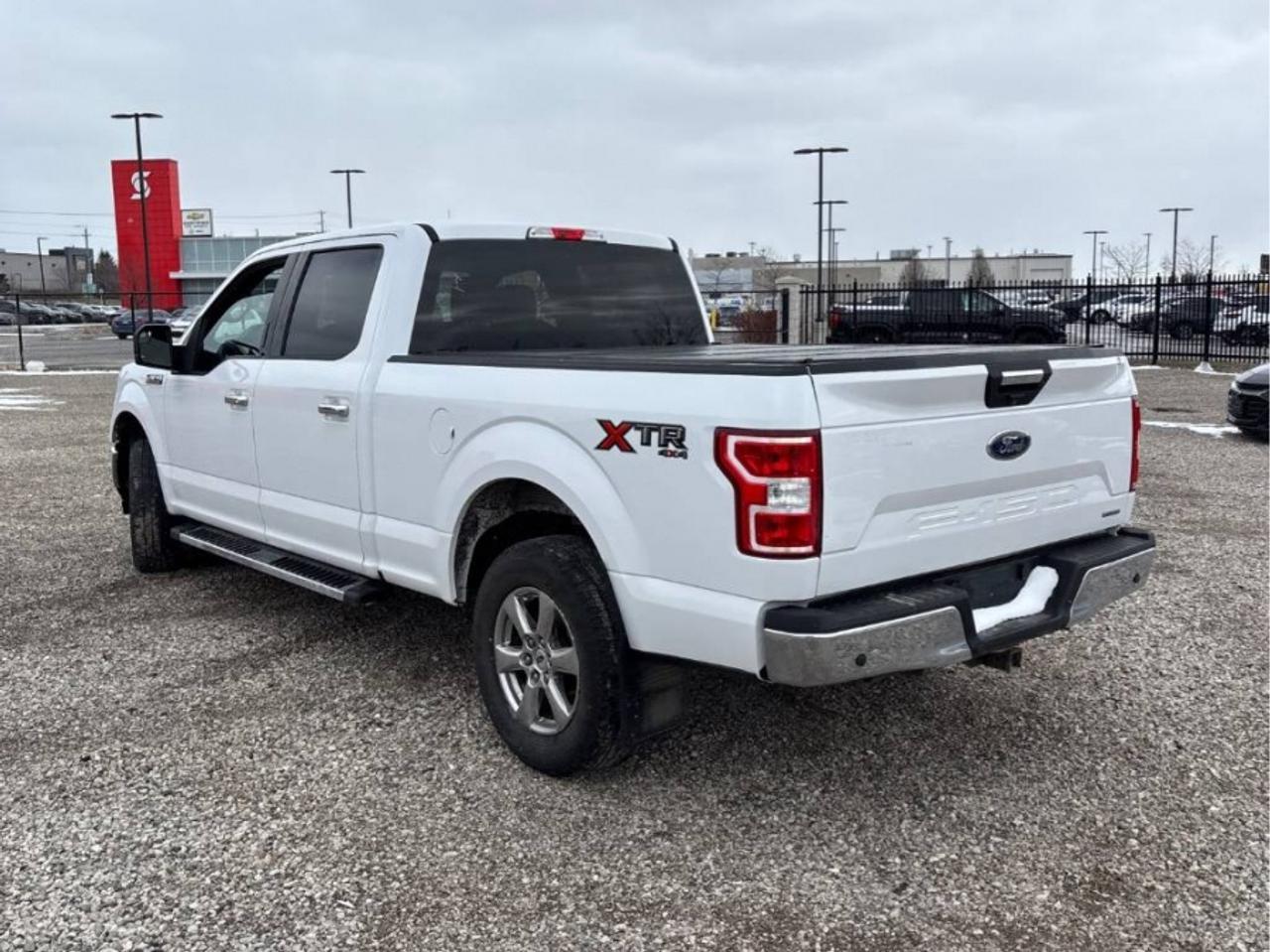 2018 Ford F-150 * XLT * 4X4 * NO ACCIDENTS " Photo4