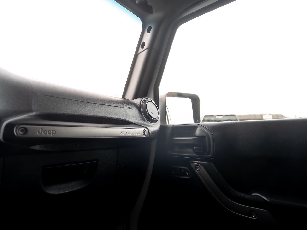 2018 Jeep Wrangler Willys Wheeler 4x4 LIFT/RIMS/TIRES Photo33