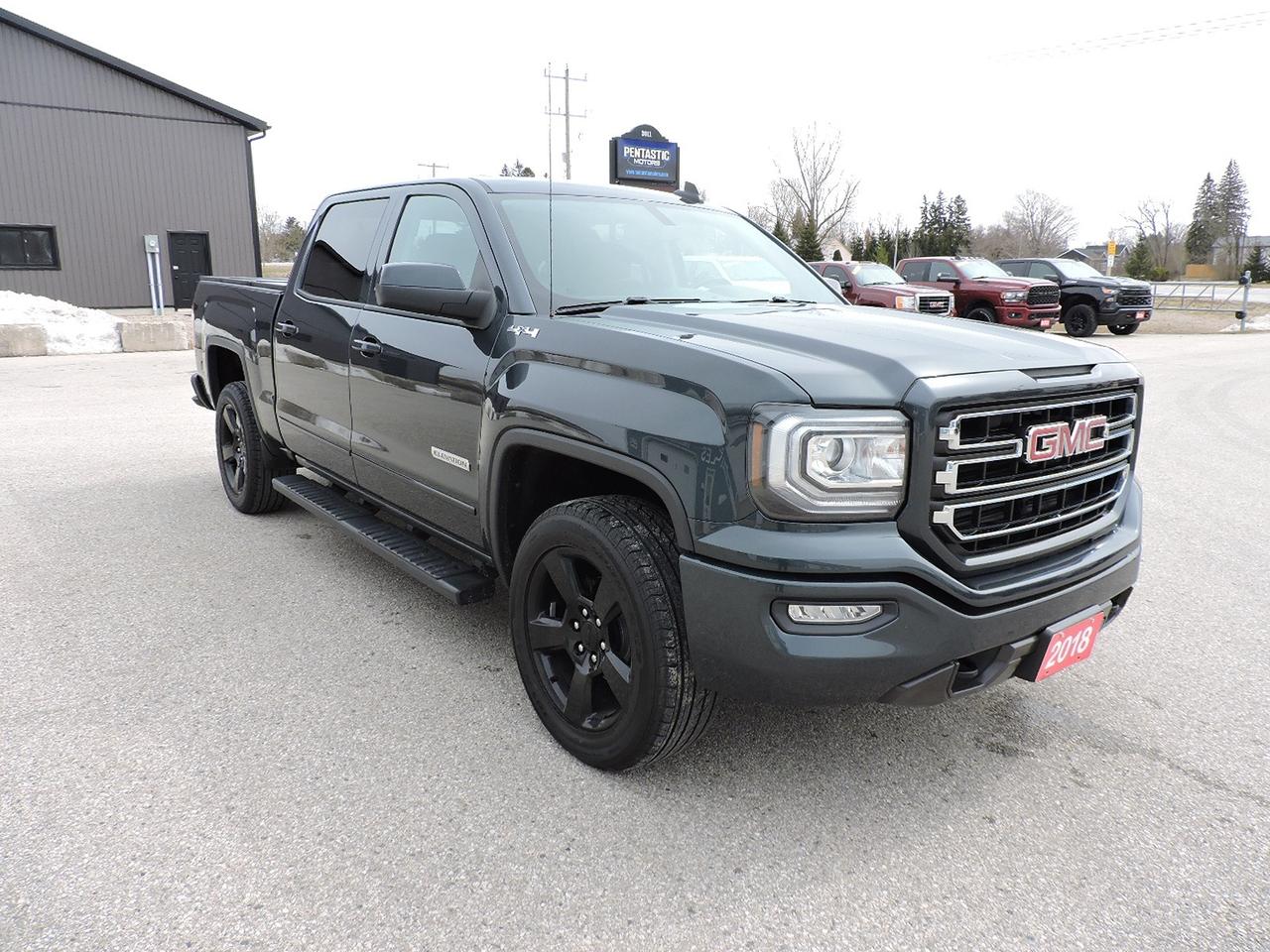 2018 GMC Sierra 1500 SLE/ Elevation 5.3L 4X4 New Brakes Only 142000 KMS
