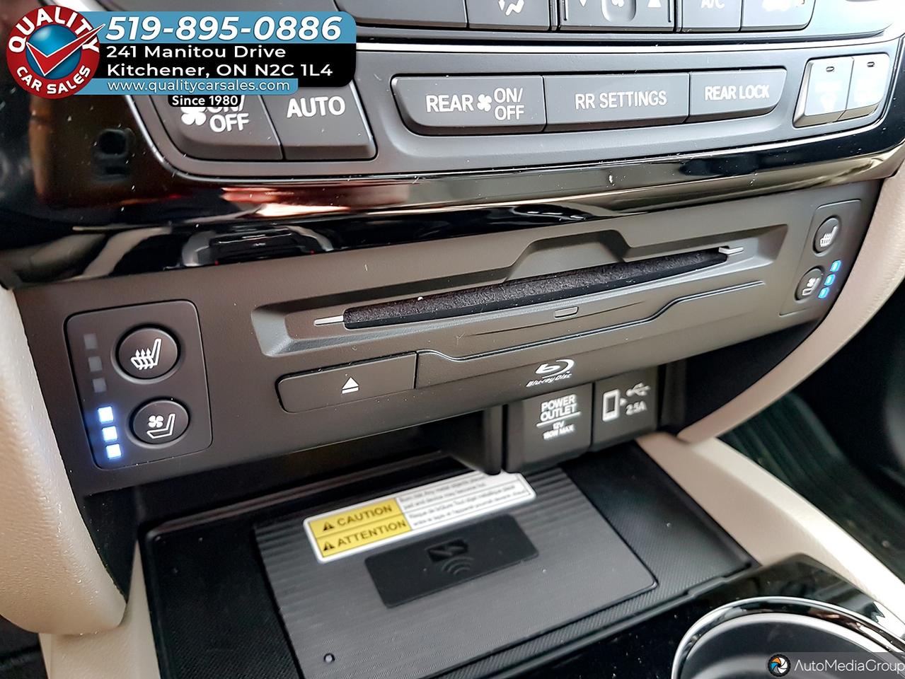 2021 Honda Pilot Touring *LEATHER-SUNROOF-NAVIGATION-DVD PLAYER* Photo