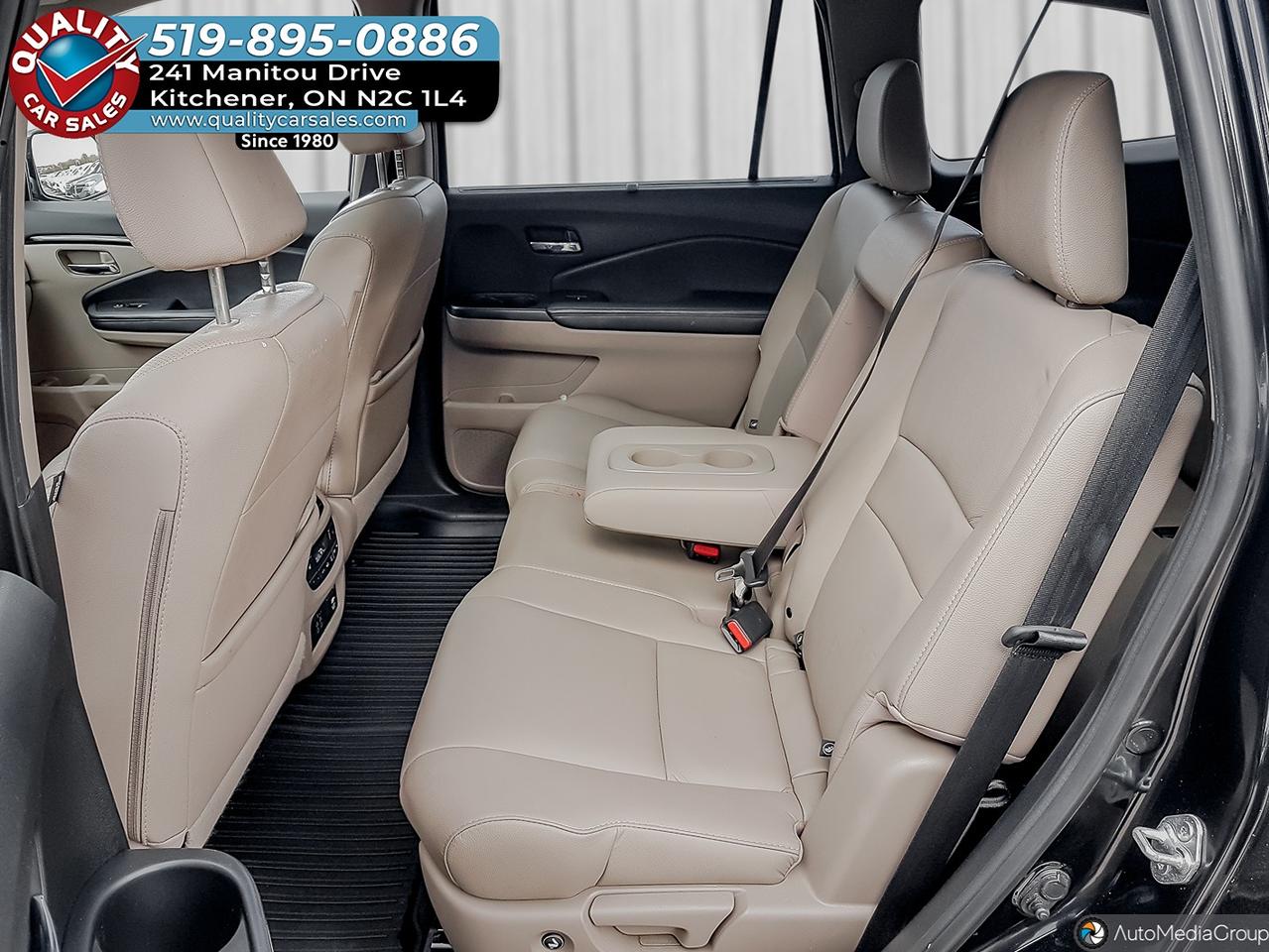 2021 Honda Pilot Touring *LEATHER-SUNROOF-NAVIGATION-DVD PLAYER* Photo