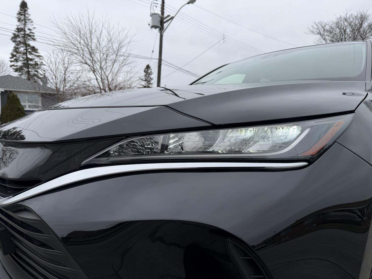 2022 Toyota Venza LE AWD Photo