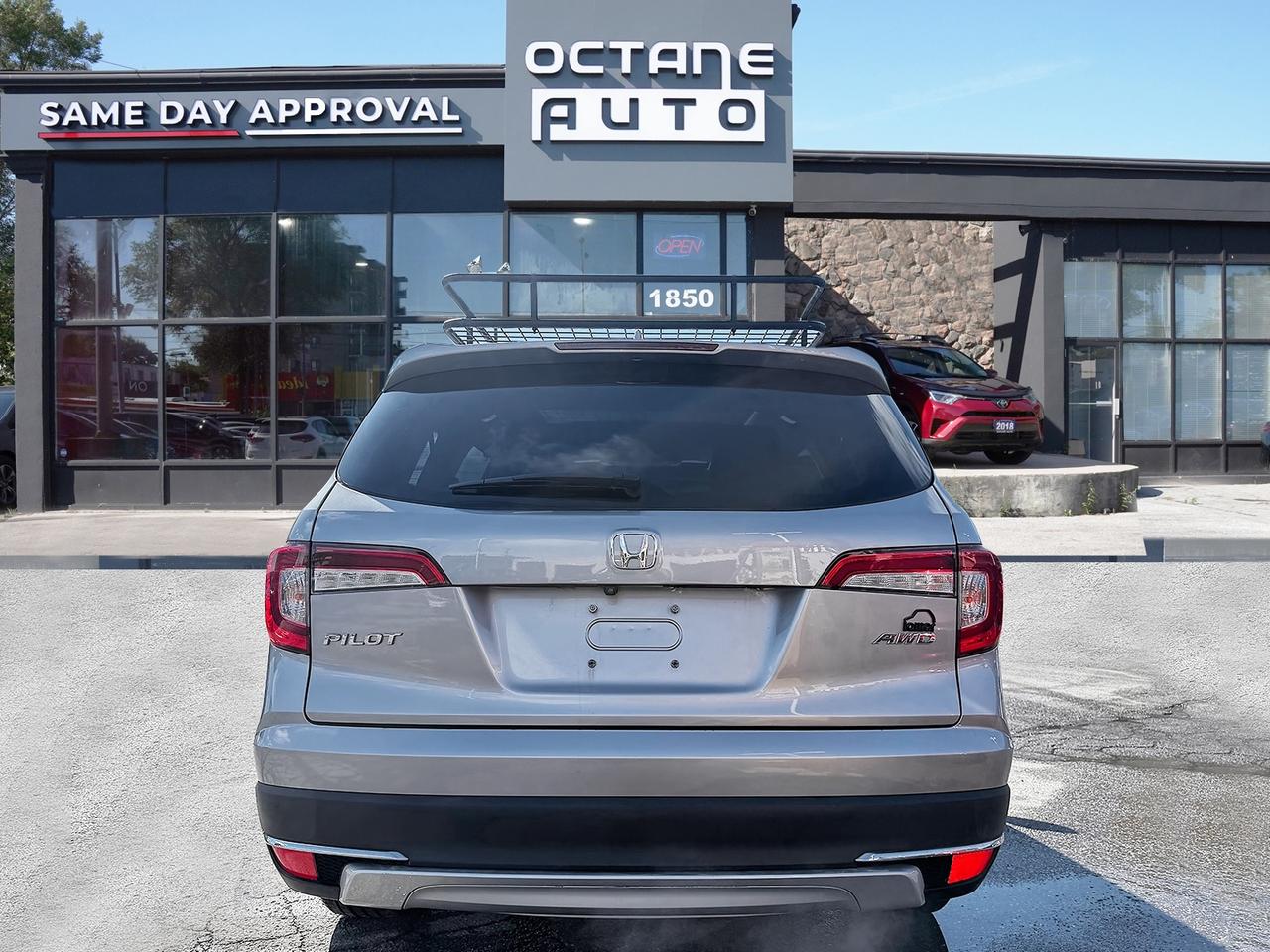 2019 Honda Pilot Touring 7-Passenger AWD Photo