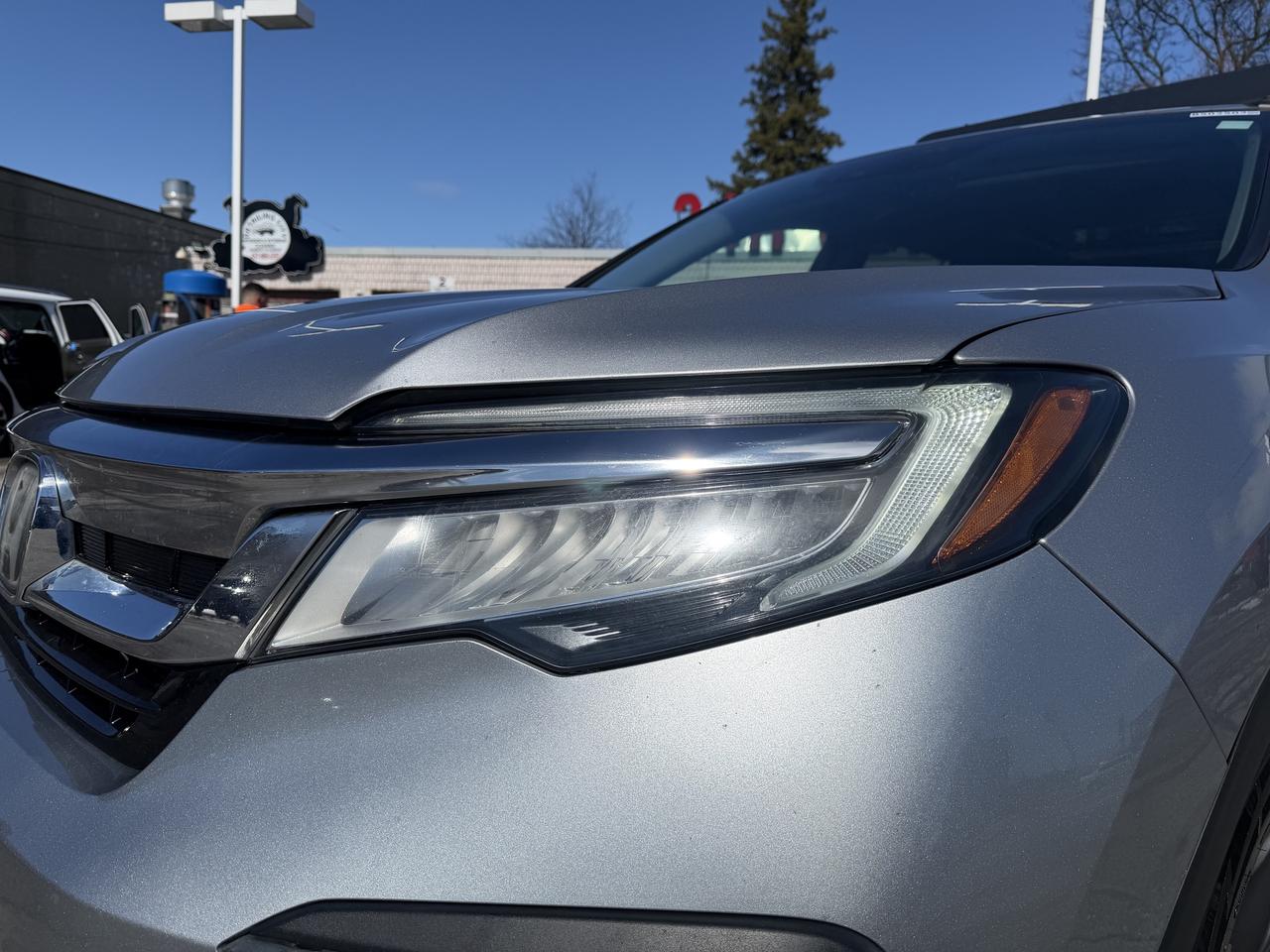 2019 Honda Pilot Touring 7-Passenger AWD Photo