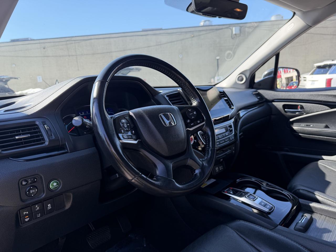 2019 Honda Pilot Touring 7-Passenger AWD Photo