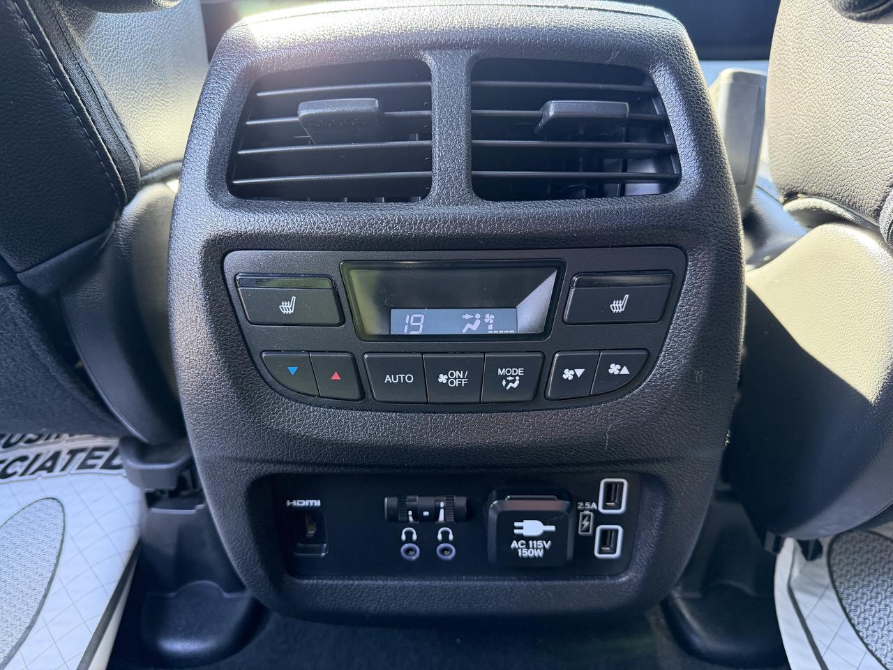 2019 Honda Pilot Touring 7-Passenger AWD Photo