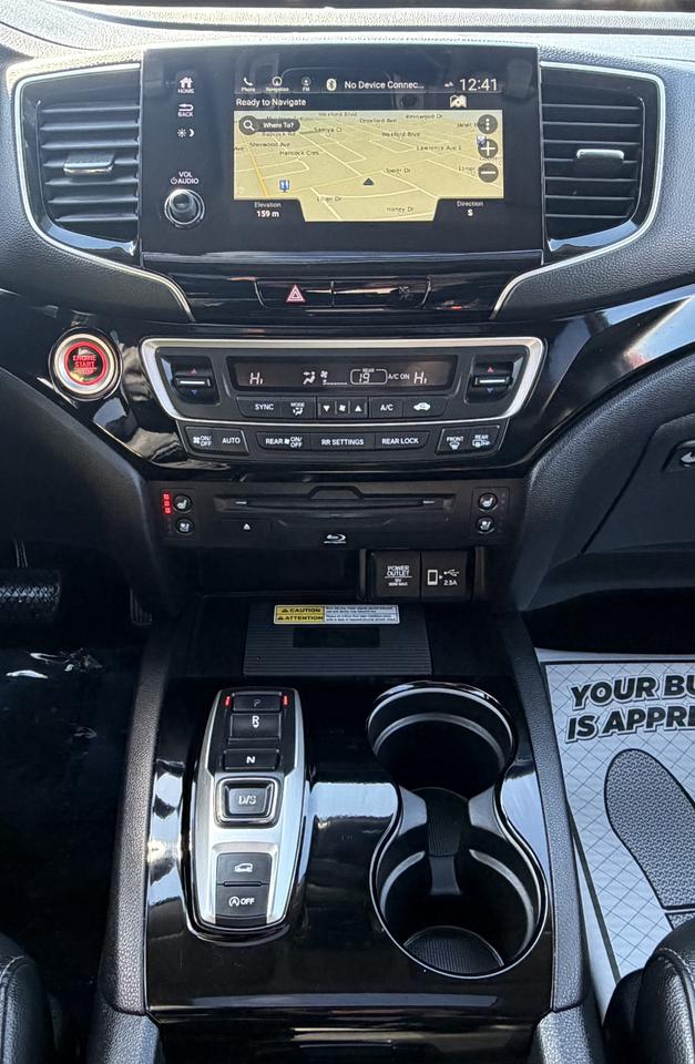 2019 Honda Pilot Touring 7-Passenger AWD Photo