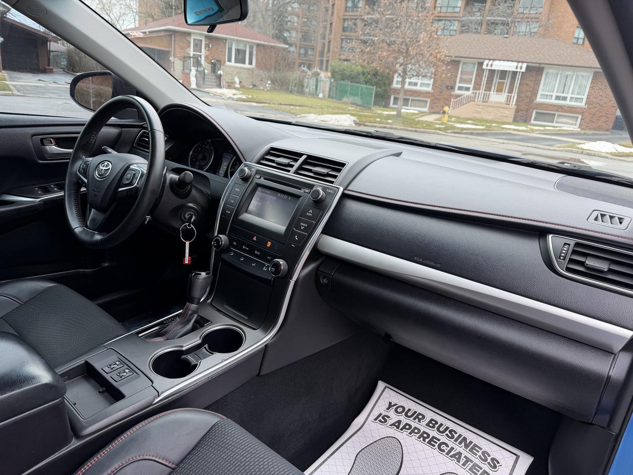 2017 Toyota Camry 4DR SDN I4 AUTO SE Photo