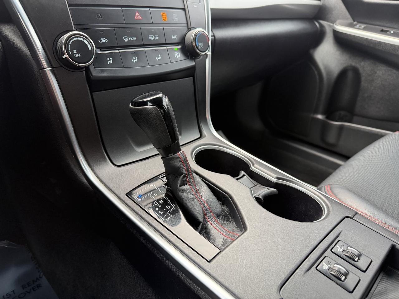 2017 Toyota Camry 4DR SDN I4 AUTO SE Photo