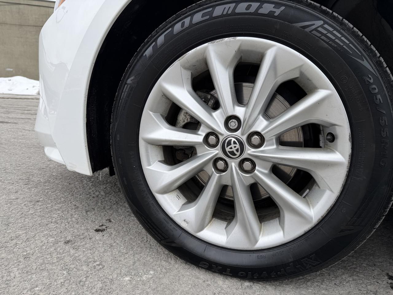 2022 Toyota Corolla LE Photo