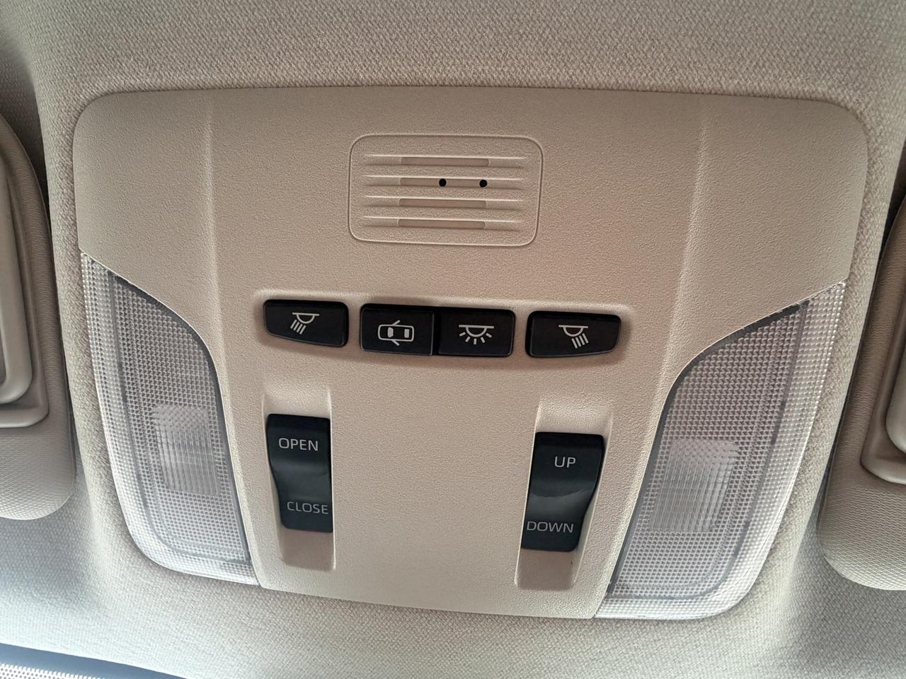 2022 Toyota Corolla LE Photo