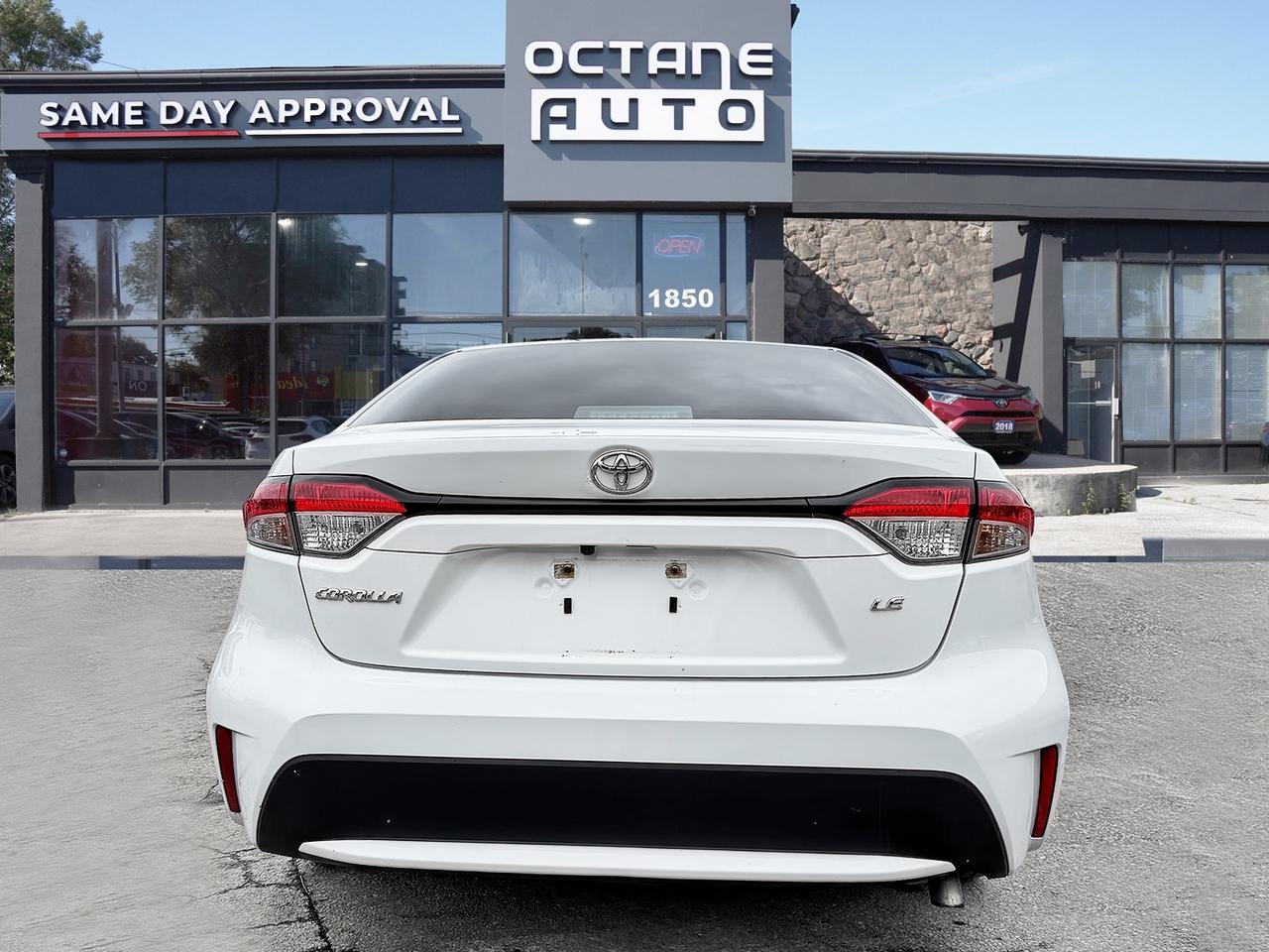 2022 Toyota Corolla LE CVT Photo