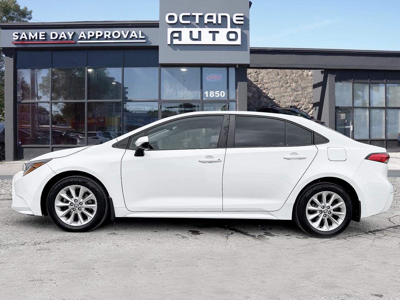 2022 Toyota Corolla LE CVT Photo2