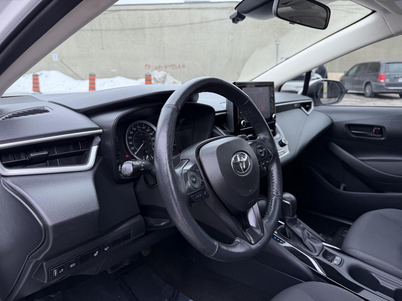 2022 Toyota Corolla LE CVT Photo