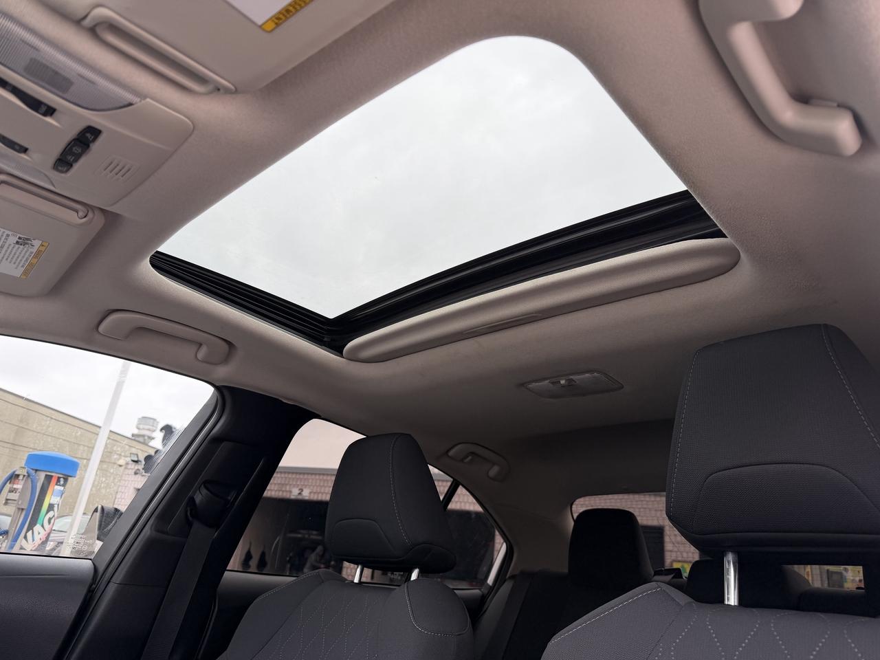 2022 Toyota Corolla LE CVT Photo