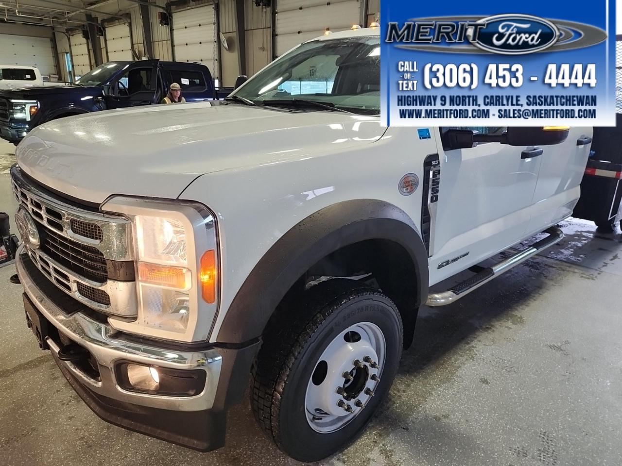 2023 Ford F-550 Super Duty DRW XLT Full Deck and Gate Photo0