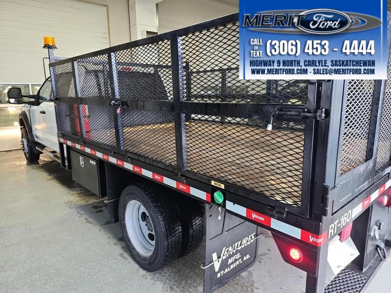 2023 Ford F-550 Super Duty DRW XLT Full Deck and Gate Photo2