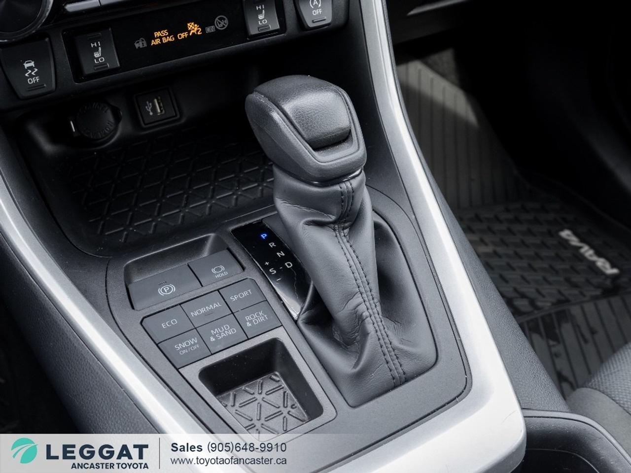 2024 Toyota RAV4 LE AWD Photo