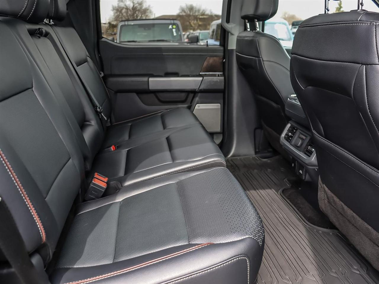 2022 Ford F-150 Lariat 4WD SuperCrew 5.5' Box Photo