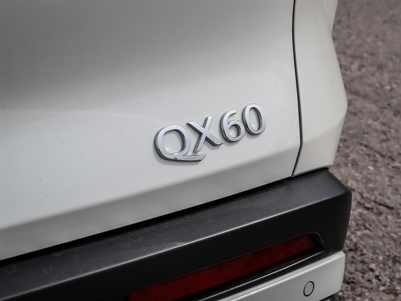 2023 Infiniti QX60 SENSORY AWD Photo