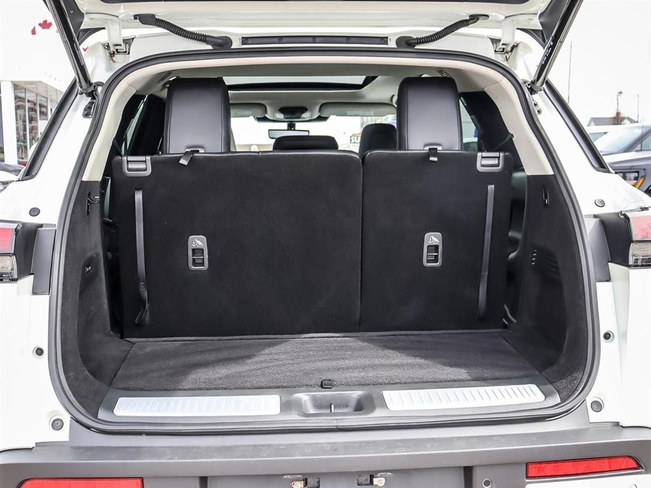 2023 Infiniti QX60 SENSORY AWD Photo