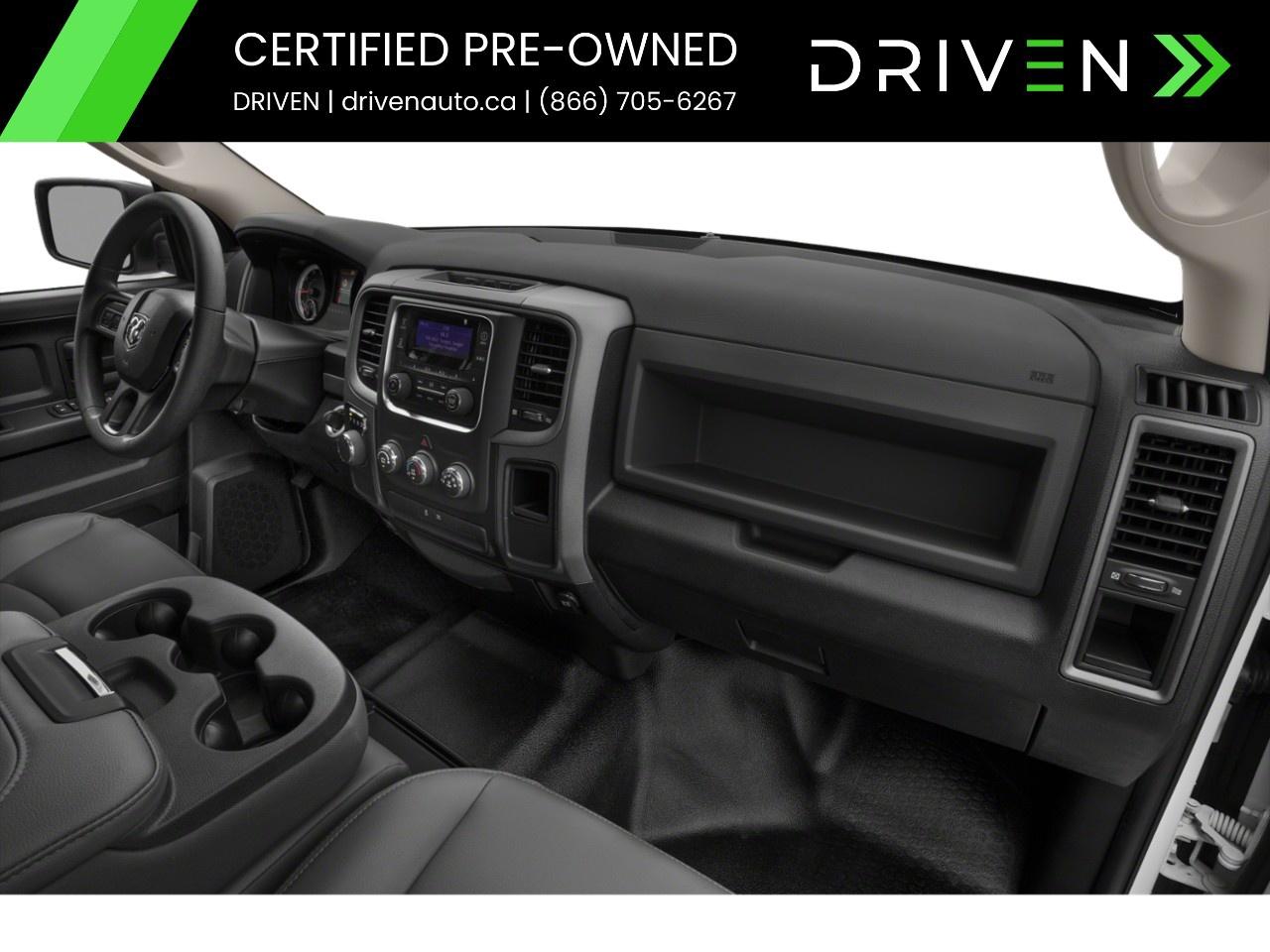 2021 RAM 1500 Classic EXPRESS 4X4 CREW CAB 5'7" BOX Photo