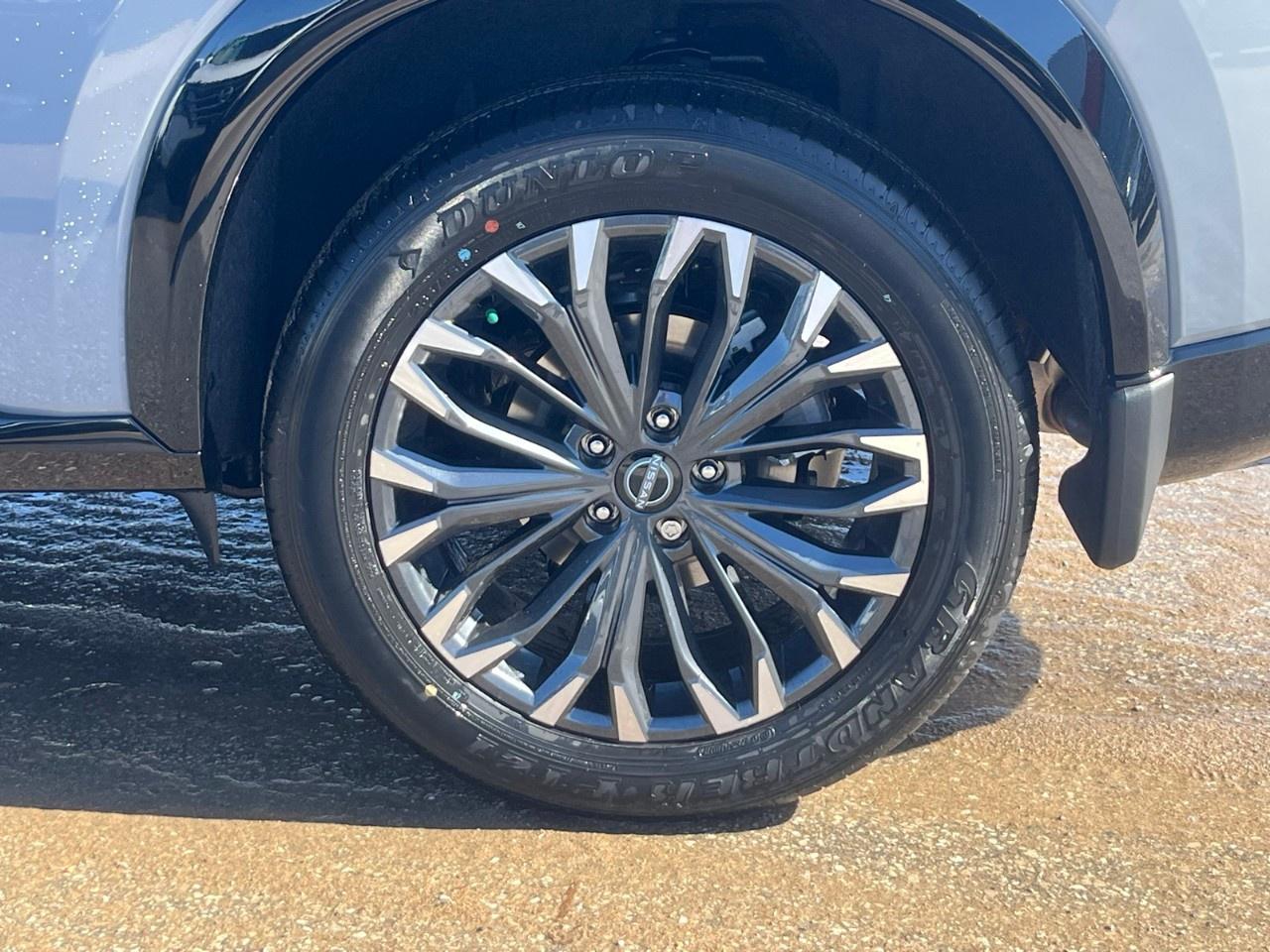 2026 Nissan Rogue AWD Platinum Photo