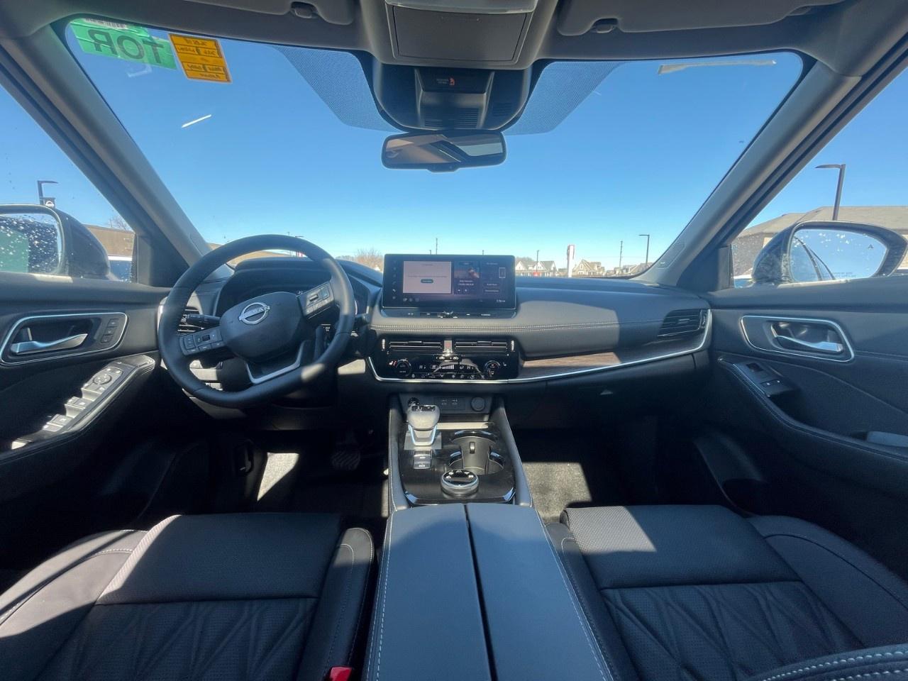 2026 Nissan Rogue AWD Platinum Photo