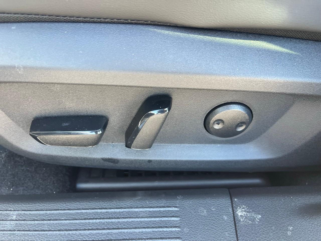 2026 Nissan Rogue AWD Platinum Photo