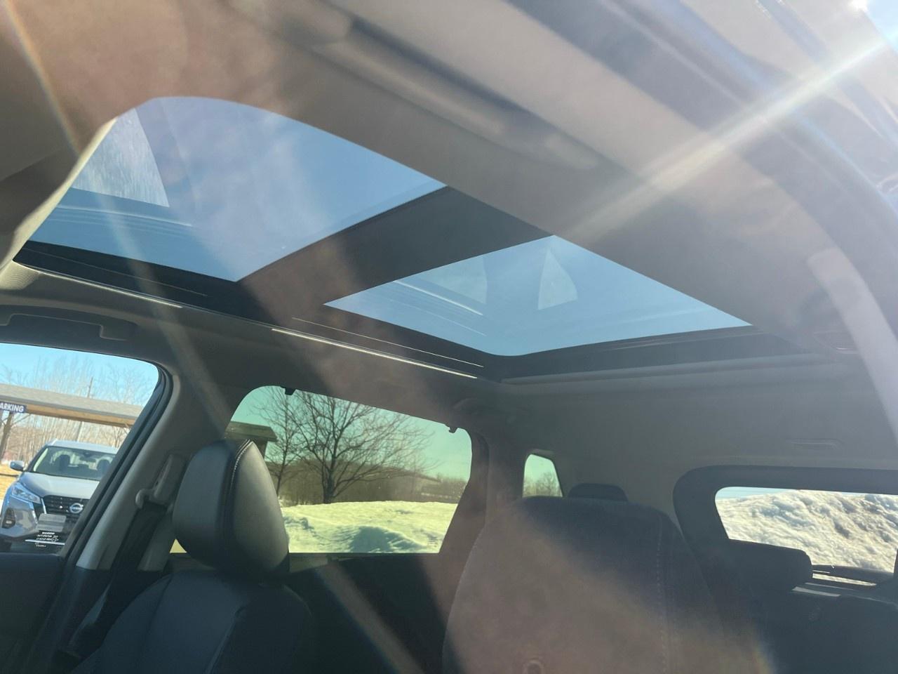 2026 Nissan Rogue AWD Platinum Photo