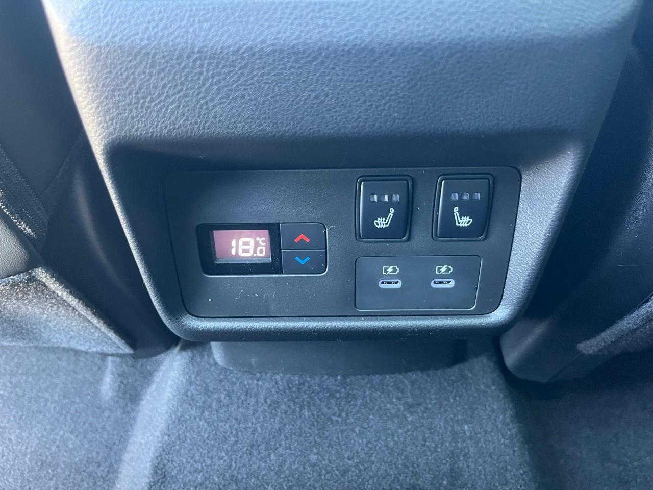 2026 Nissan Rogue AWD Platinum Photo