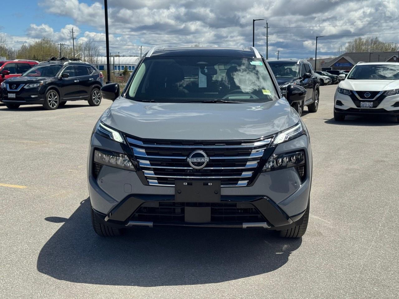 2026 Nissan Rogue AWD Platinum Photo