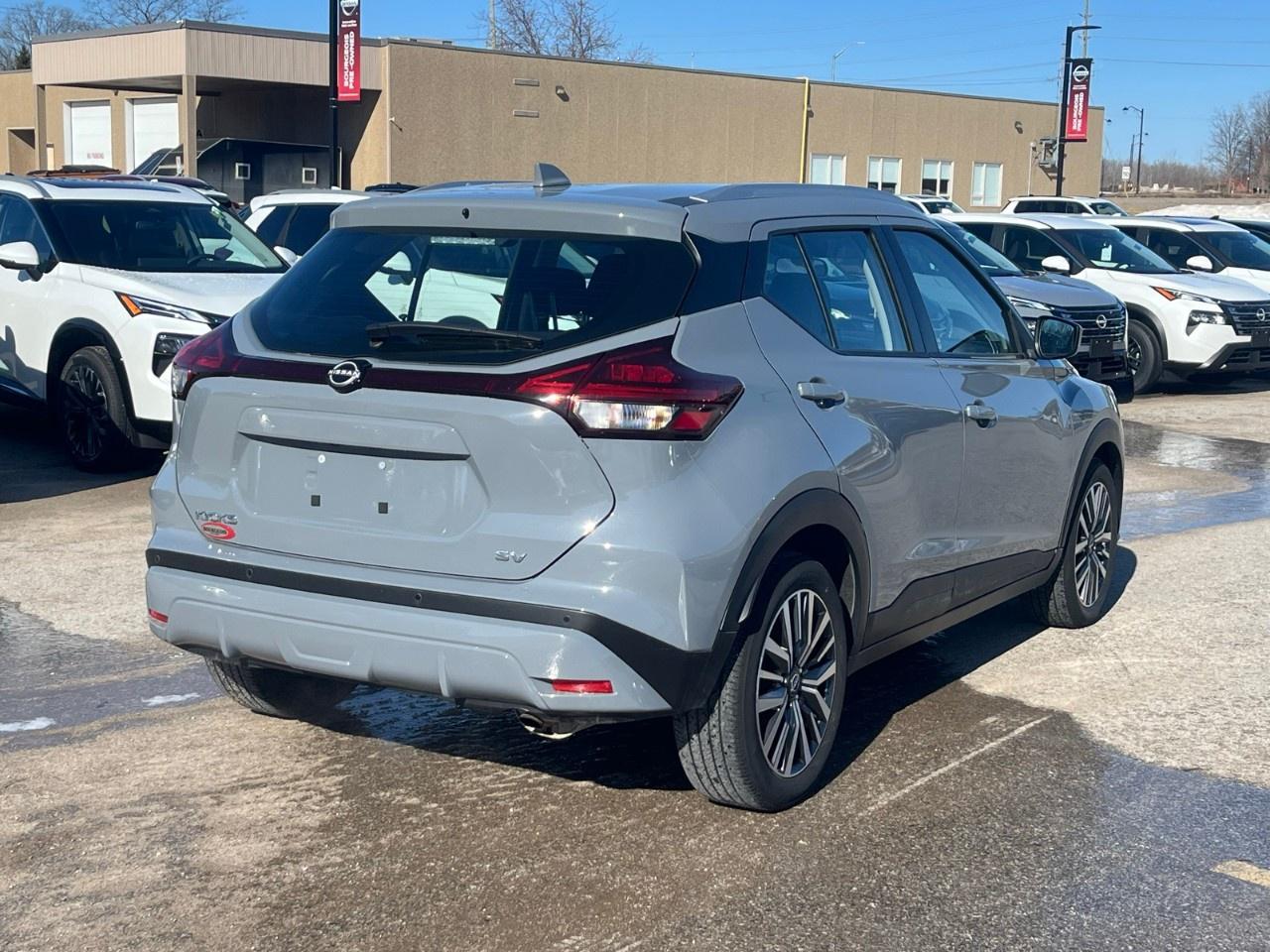 2022 Nissan Kicks SV FWD Photo