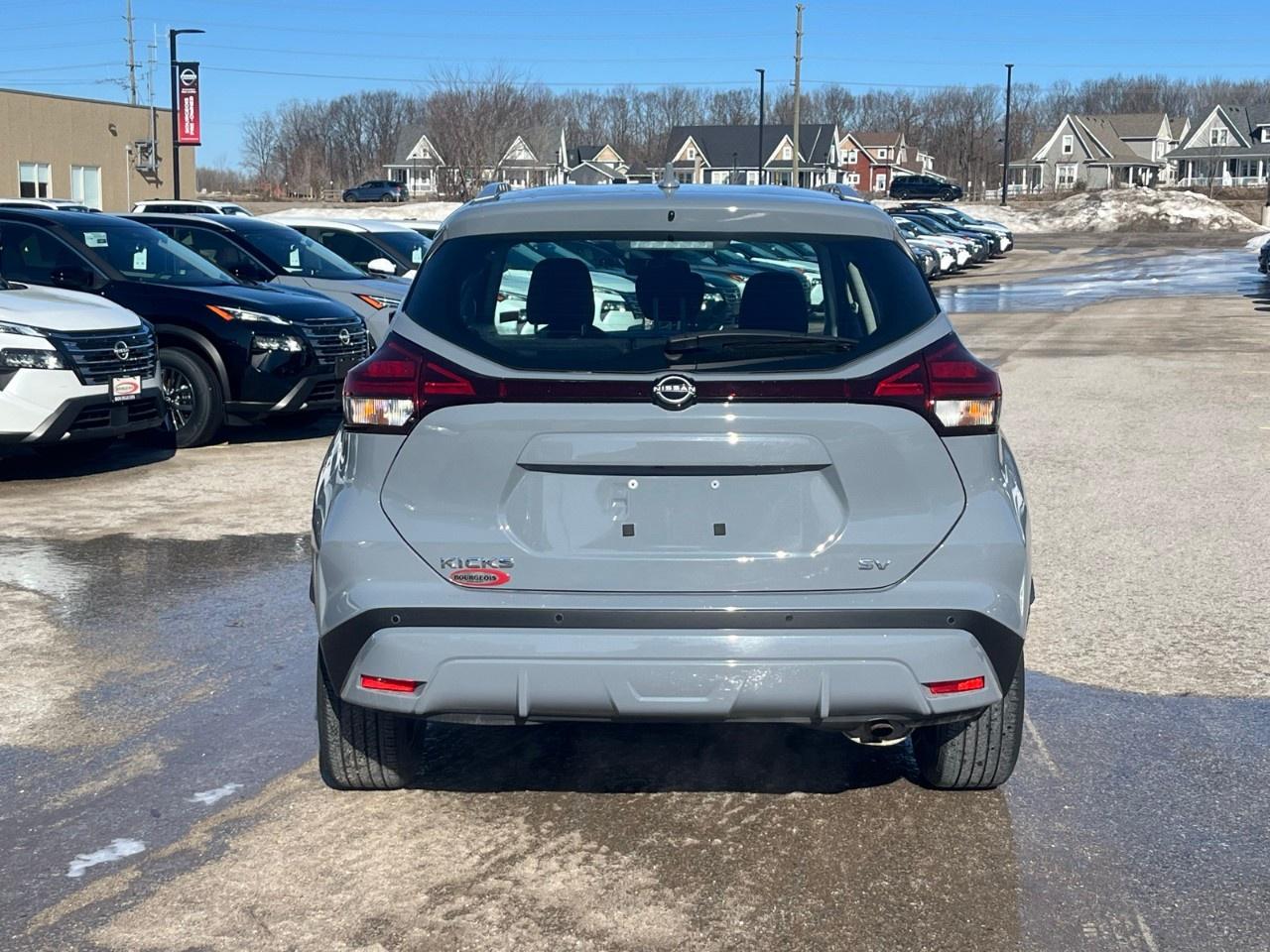 2022 Nissan Kicks SV FWD Photo