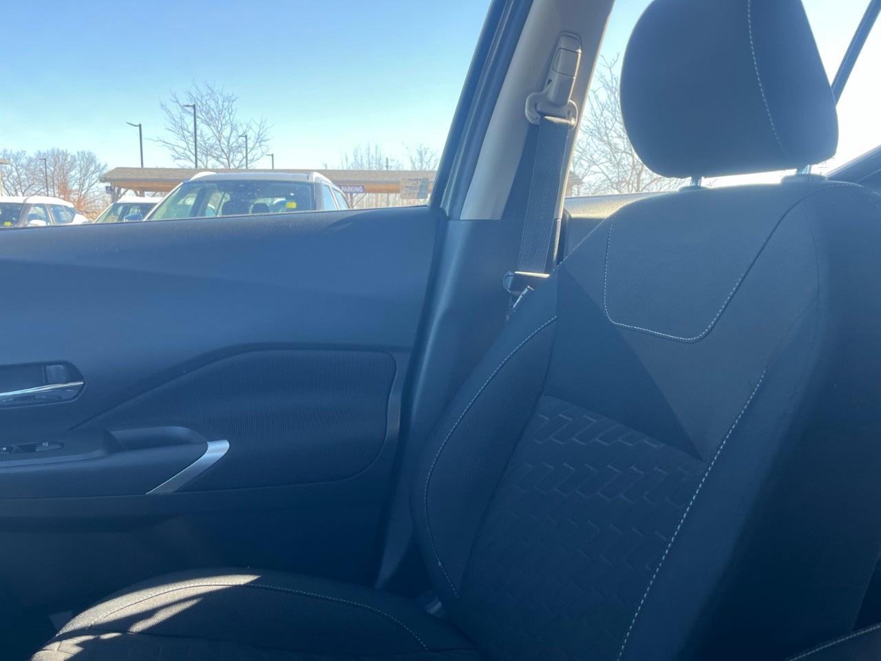 2022 Nissan Kicks SV FWD Photo