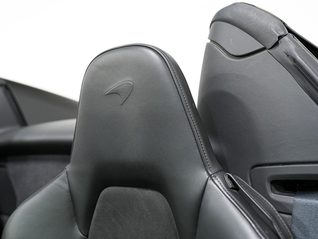 2014 McLaren 12C SPIDER | CARBON FIBRE | MERIDIAN Photo