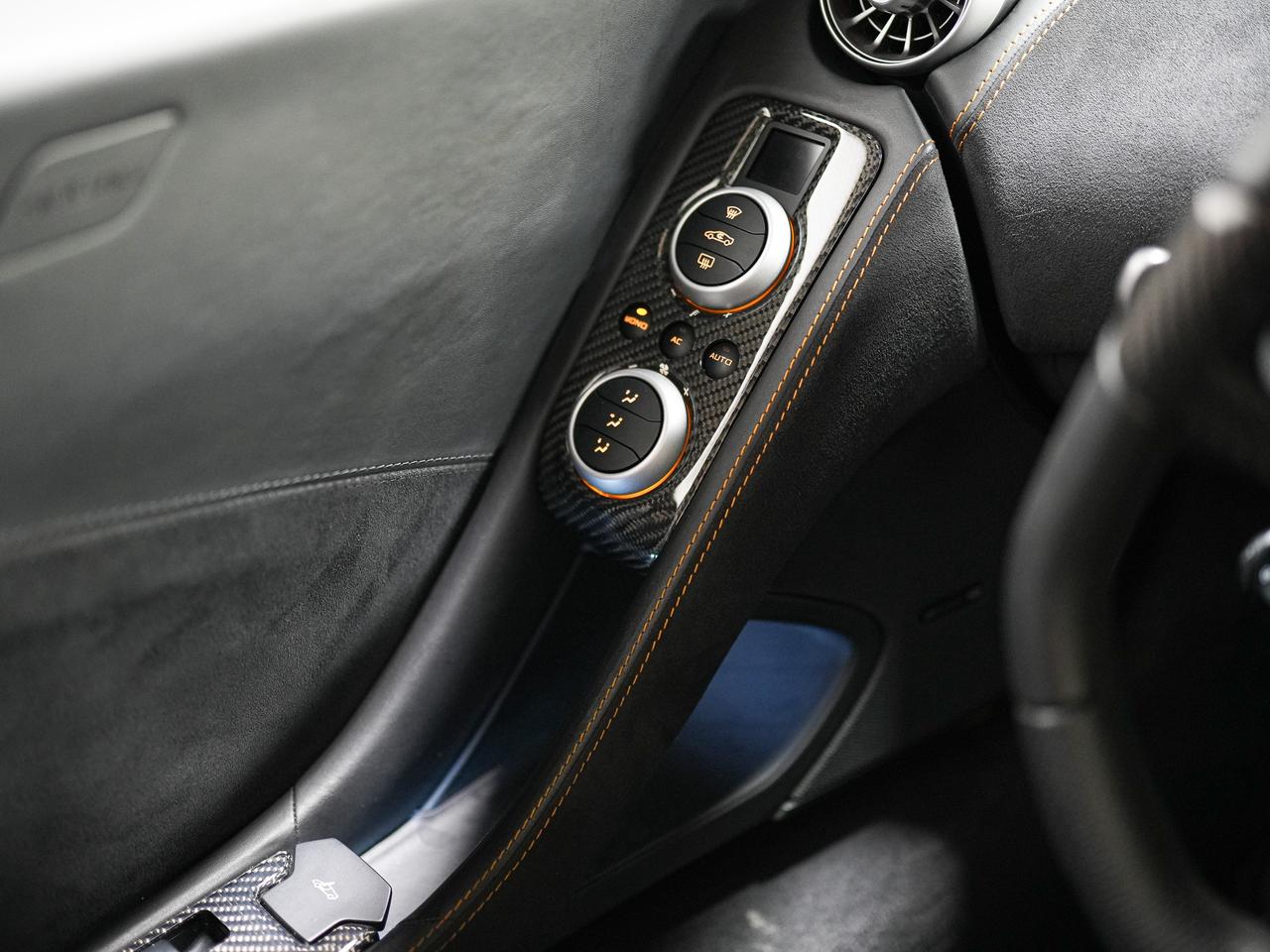 2014 McLaren 12C SPIDER | CARBON FIBRE | MERIDIAN Photo