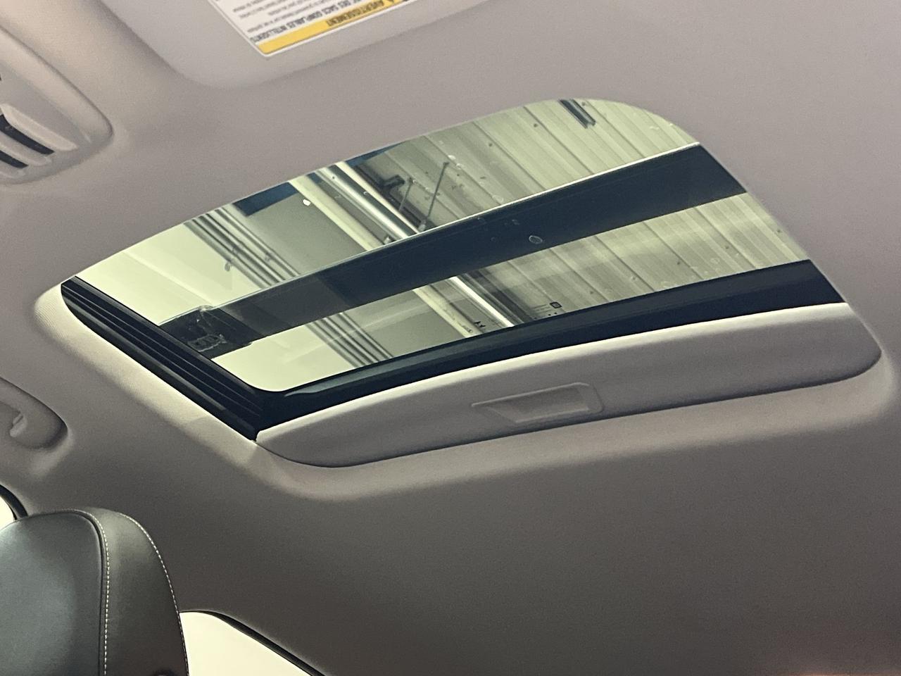 2025 Chevrolet Trax LT | HTD LEATHER | SUNROOF |CARPLAY | REMOTE START Photo