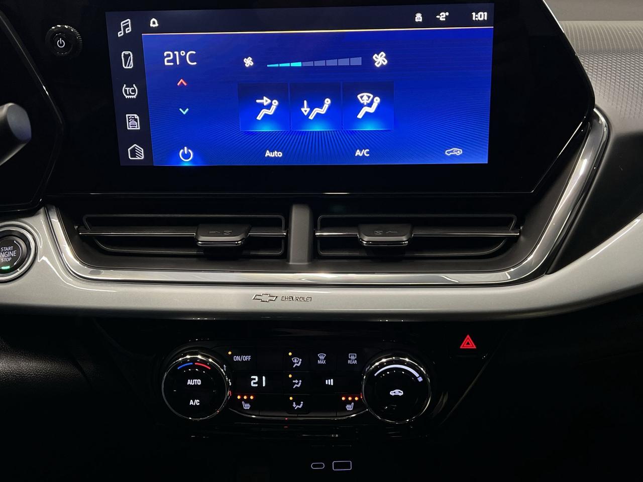 2025 Chevrolet Trax LT | HTD LEATHER | SUNROOF |CARPLAY | REMOTE START Photo