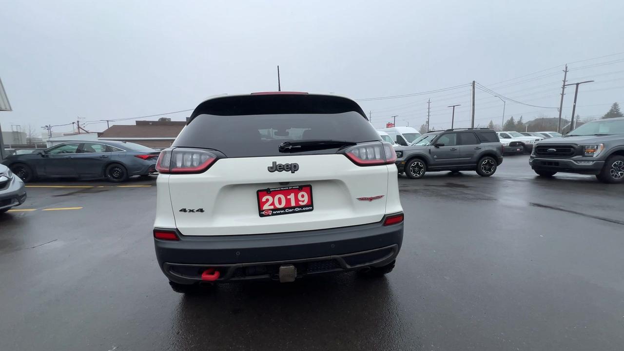 2019 Jeep Cherokee TRAILHAWK ELITE 4X4 | LEATHER | PANO ROOF Photo