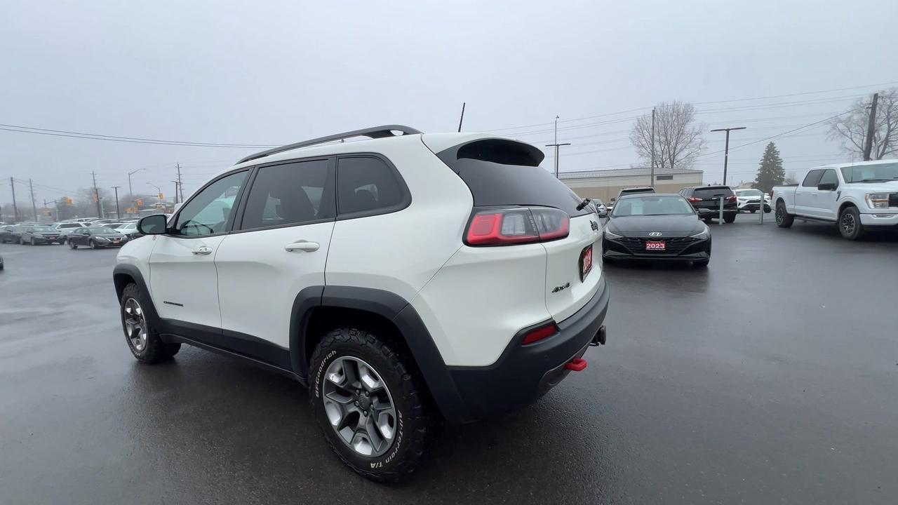 2019 Jeep Cherokee TRAILHAWK ELITE 4X4 | LEATHER | PANO ROOF Photo