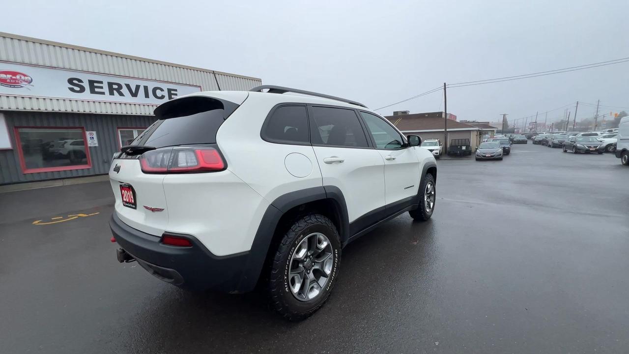 2019 Jeep Cherokee TRAILHAWK ELITE 4X4 | LEATHER | PANO ROOF Photo