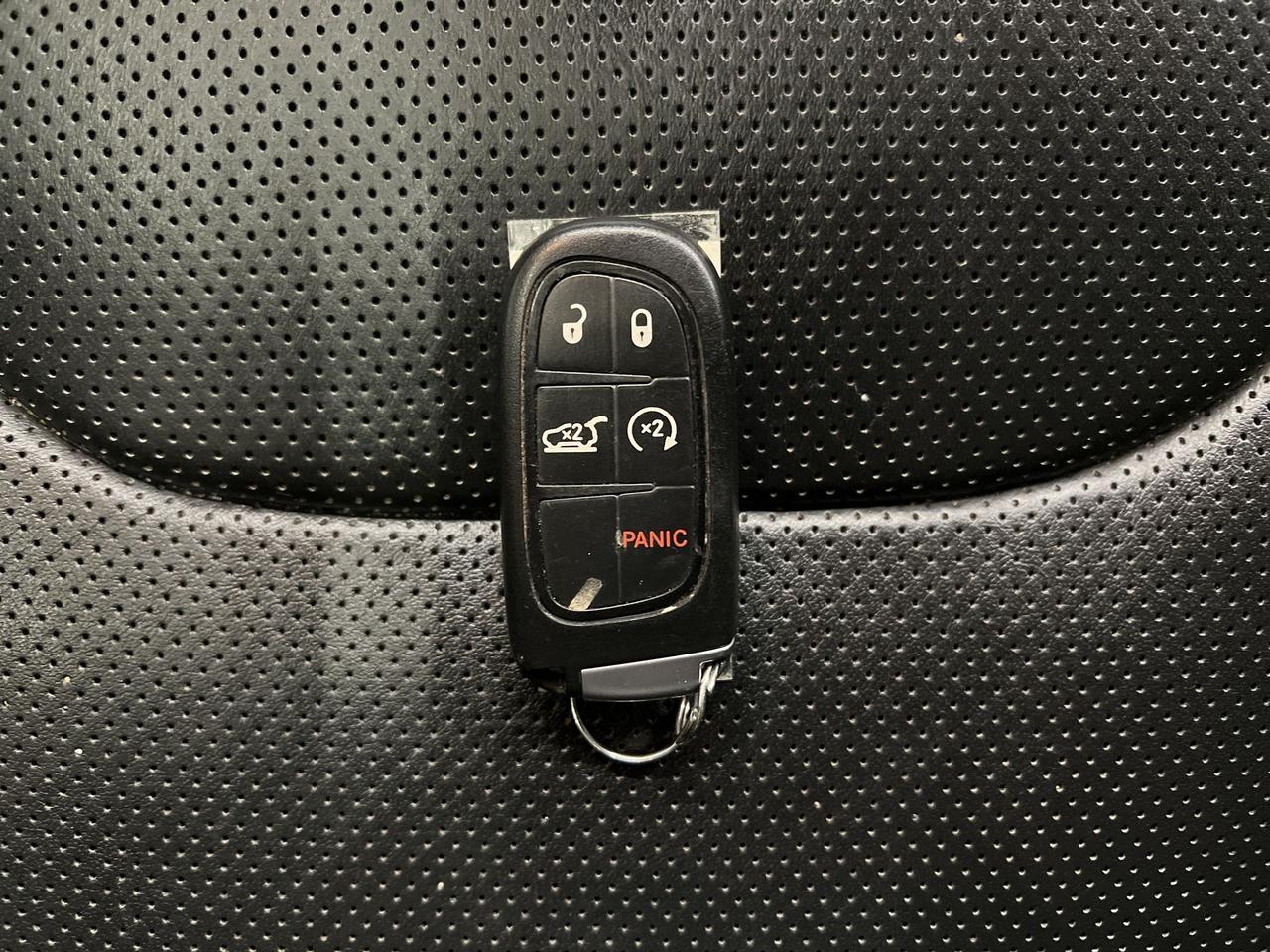 2019 Jeep Cherokee TRAILHAWK ELITE 4X4 | LEATHER | PANO ROOF Photo