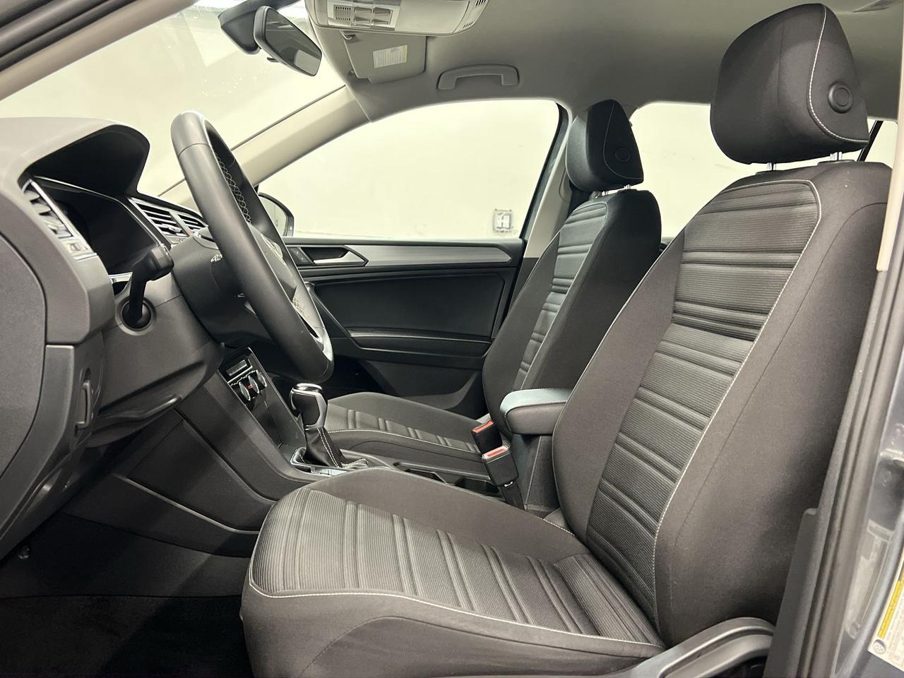 2023 Volkswagen Tiguan AWD | HTD SEATS | CARPLAY | 17IN ALLOYS | REAR CAM Photo